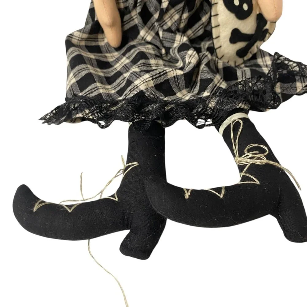 Handmade Witch Rag Doll Black Plaid‎ Dress Poison Prop Halloween Decor 21